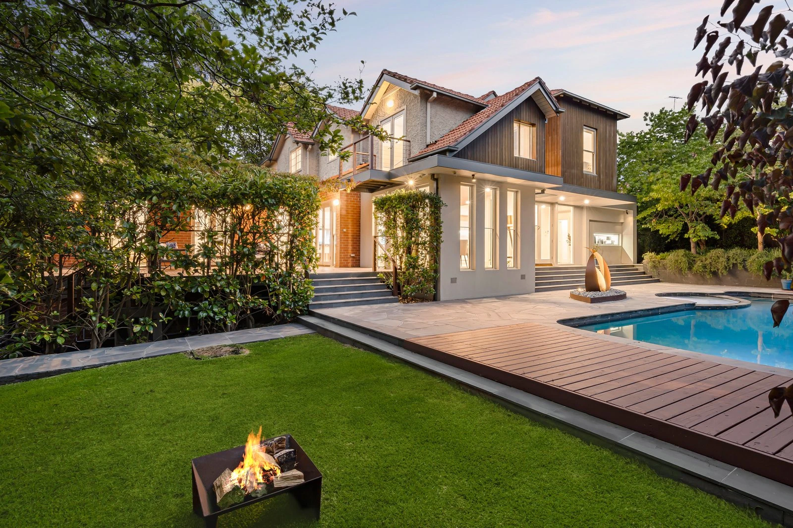 8 Winson Green Road, Canterbury, 3126