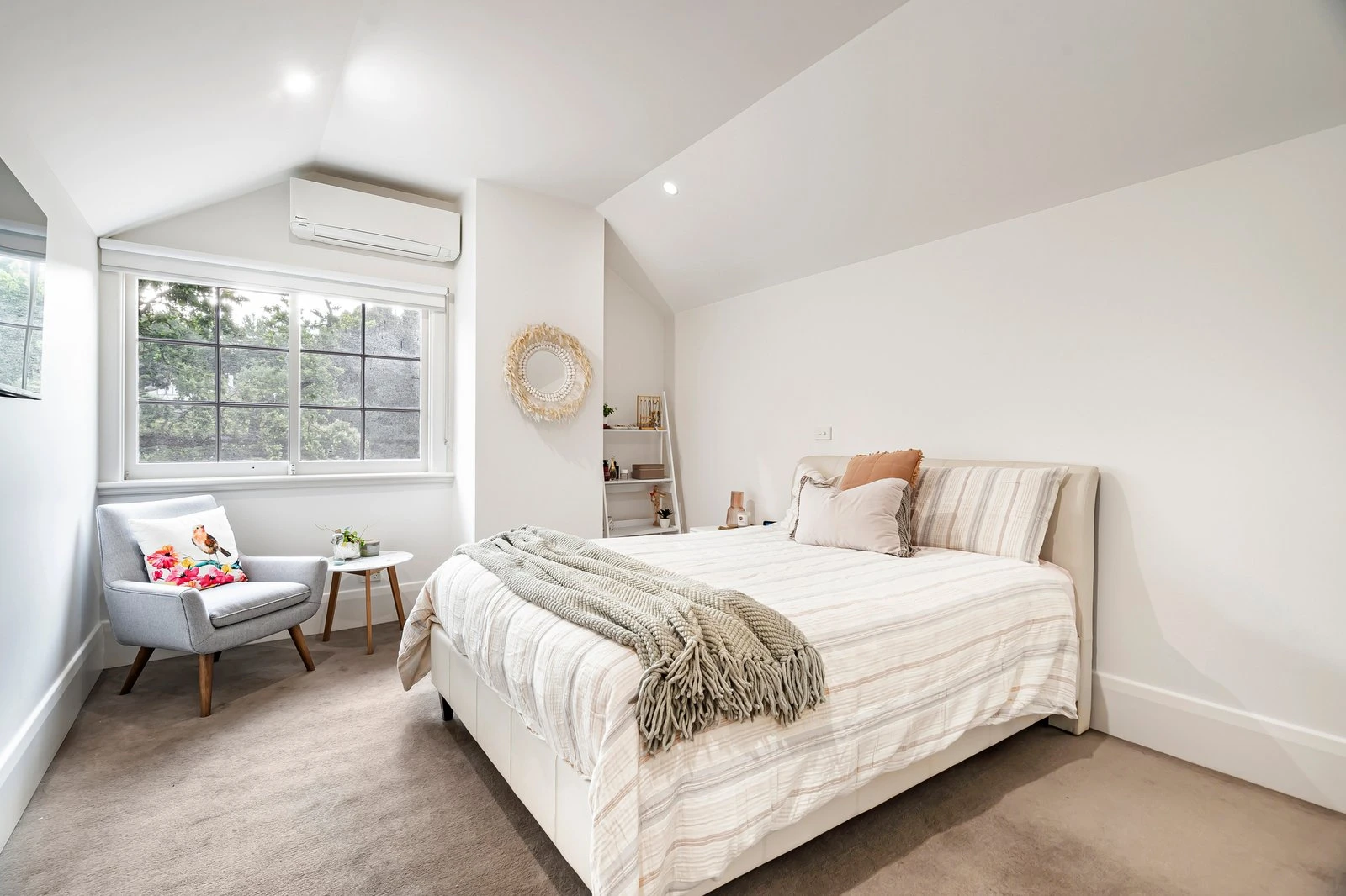 8 Winson Green Road, Canterbury, 3126