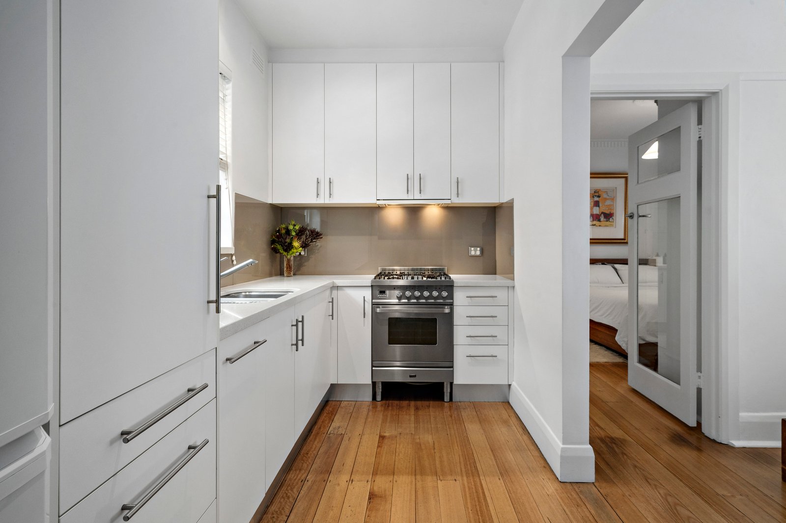 8/1 Park Street, St Kilda West, 3182