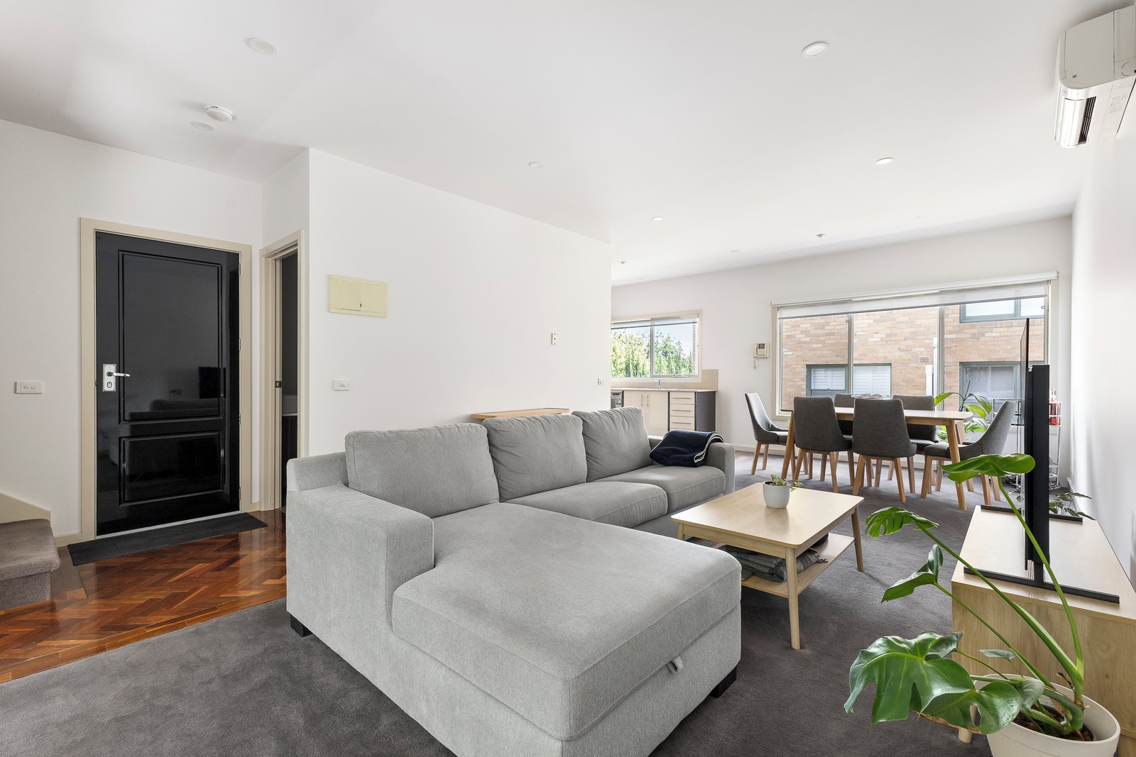 8/164 Barkers Road, Hawthorn, 3122