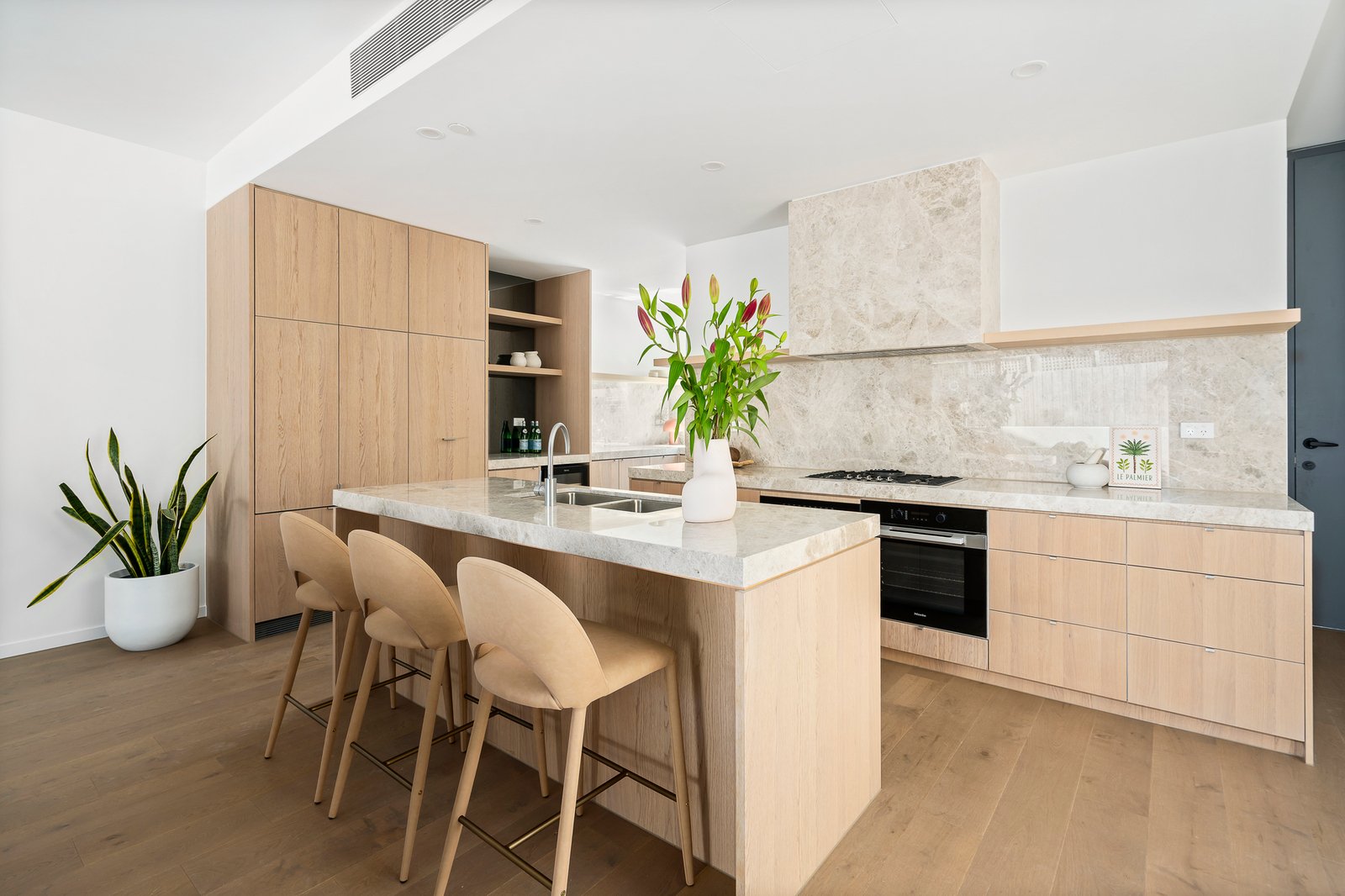 8/17 Parring Road, Balwyn, 3103