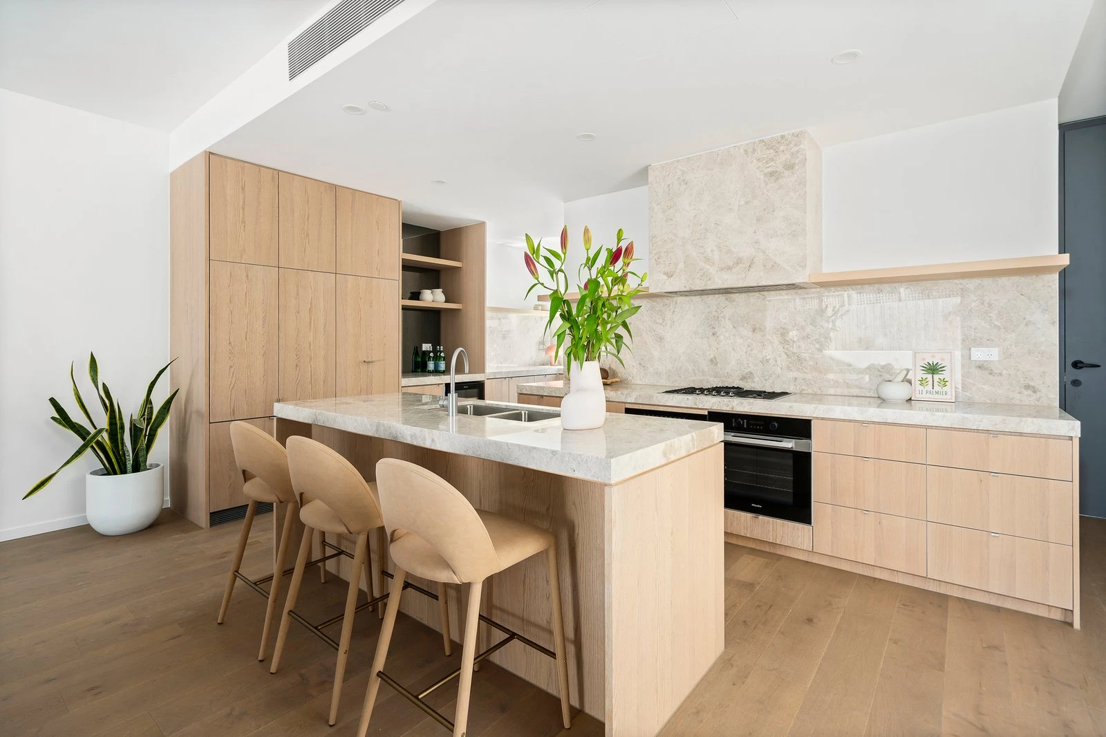 8/17 Parring Road, Balwyn, 3103