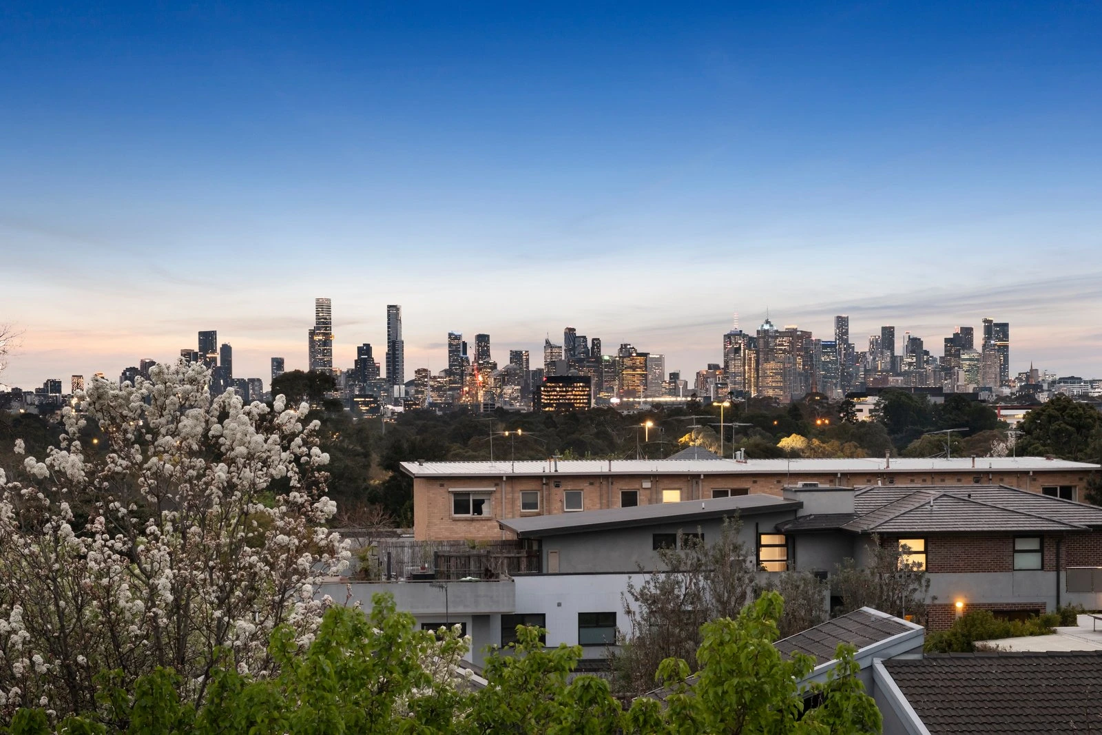 8/499 Glenferrie Road, Hawthorn, 3122
