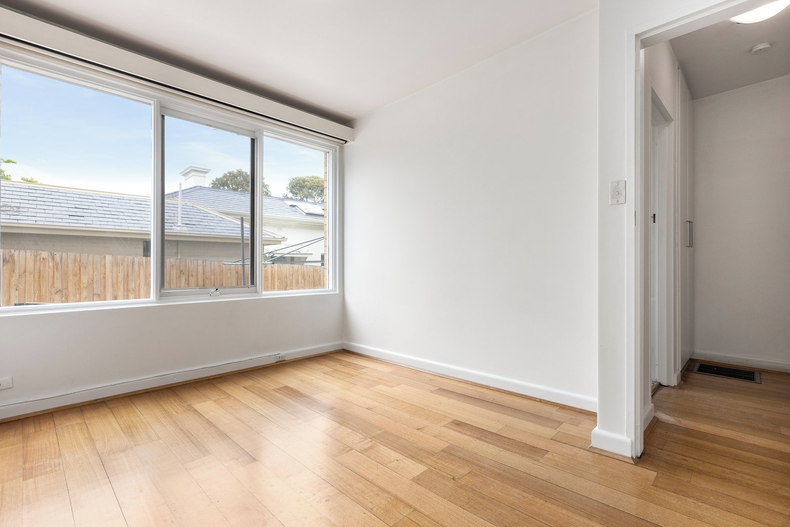 8/492 Glenferrie Road, Hawthorn, 3122