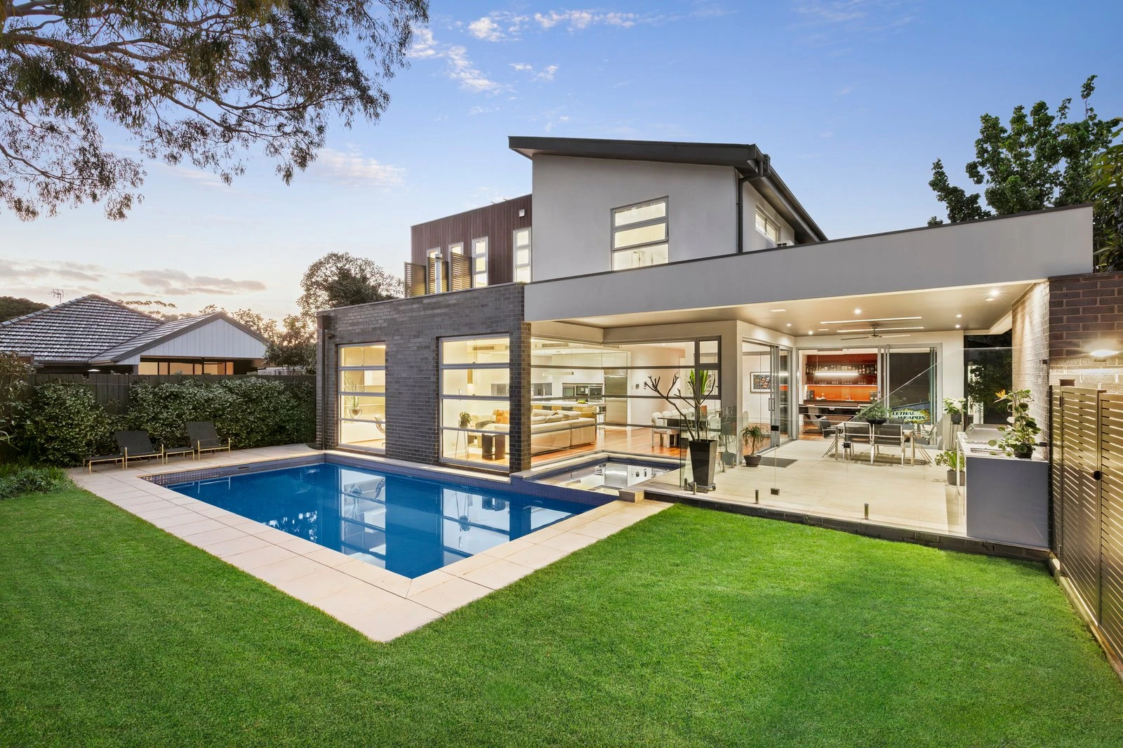 9 Dent Street, Glen Iris, 3146