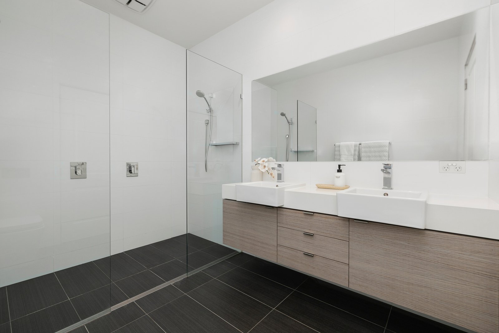 9 Huntingfield Road, Brighton, 3186