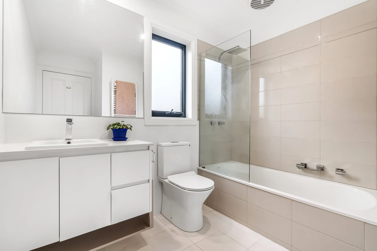 90 Mountain View Road, Mount Eliza, 3930