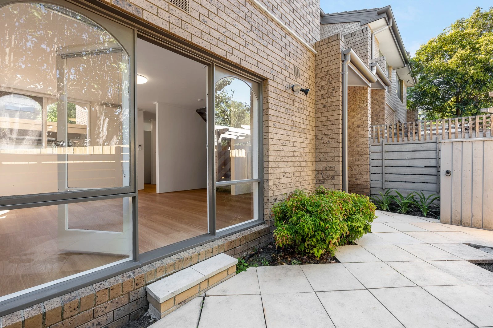 9/122-126 Milton Parade, Glen Iris, 3146