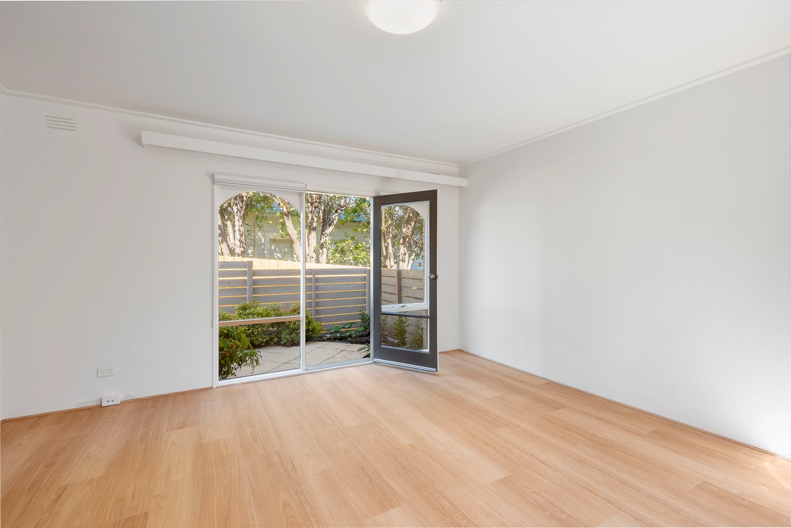 9/122-126 Milton Parade, Glen Iris, 3146