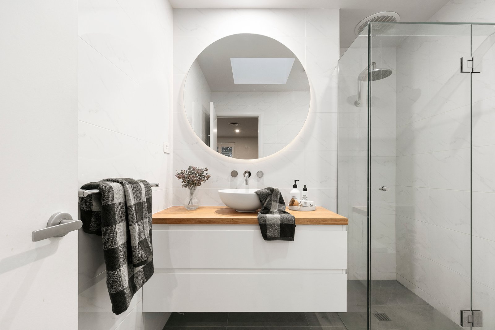 10 Barkly Avenue, Armadale, 3143