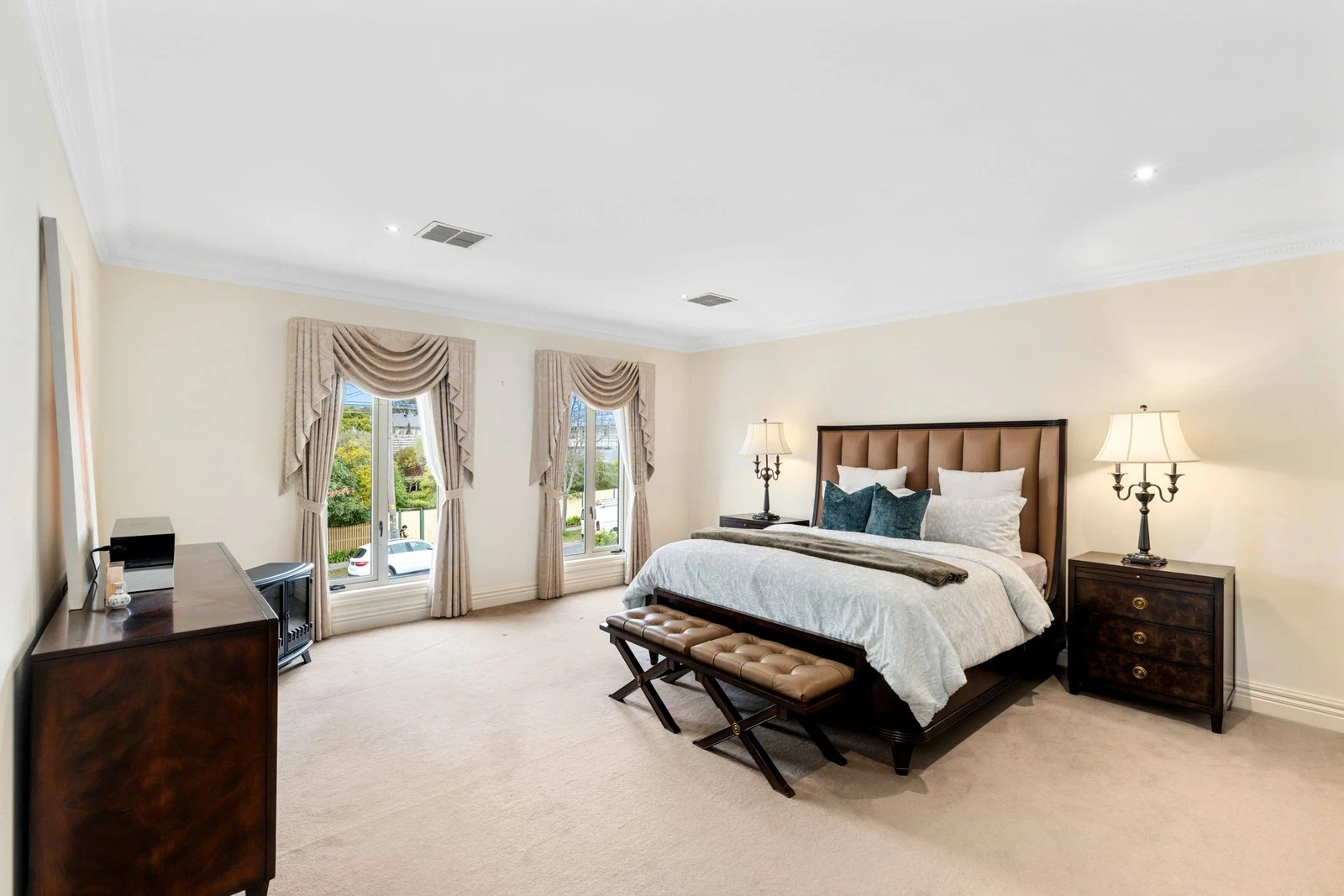 10 Bernborough Avenue, Balwyn, 3103