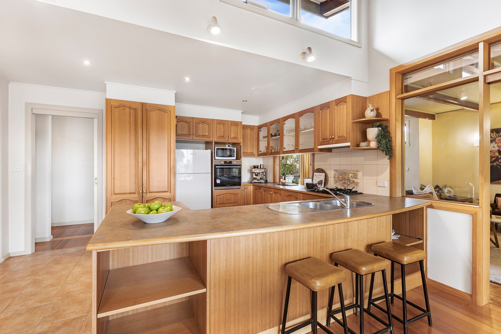 10 Feathertop Avenue, Templestowe Lower, 3107