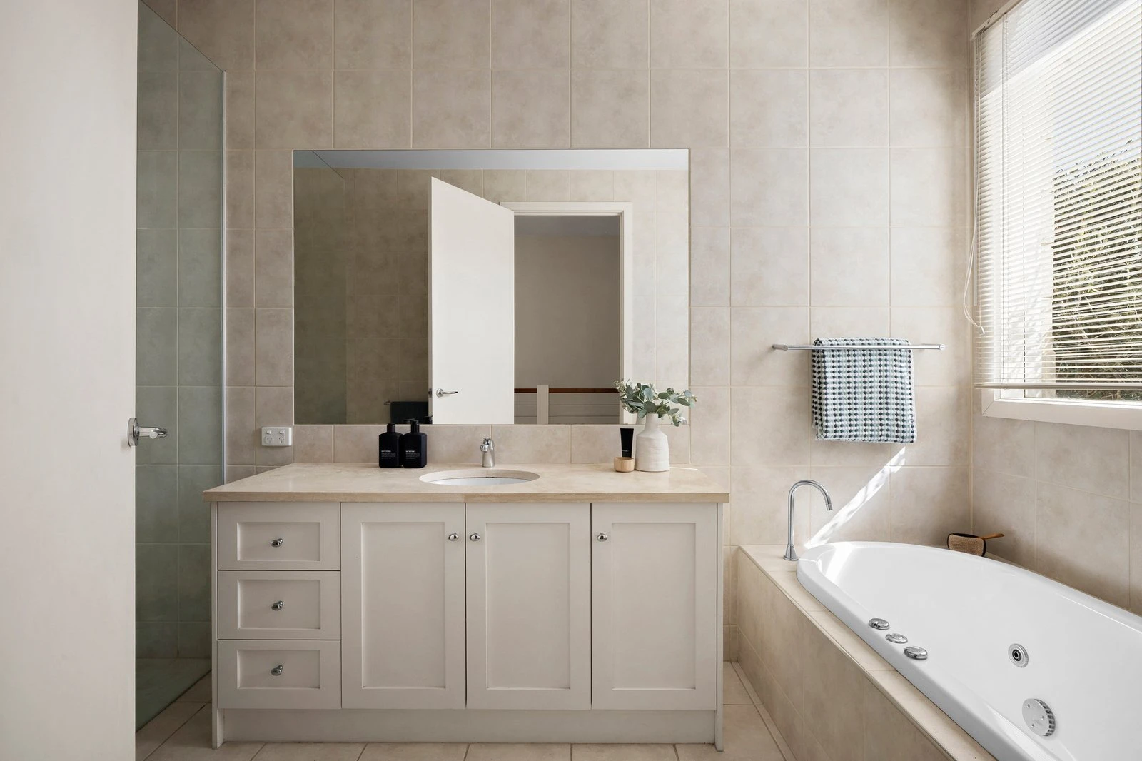 10 Pembroke Place, Portsea, 3944