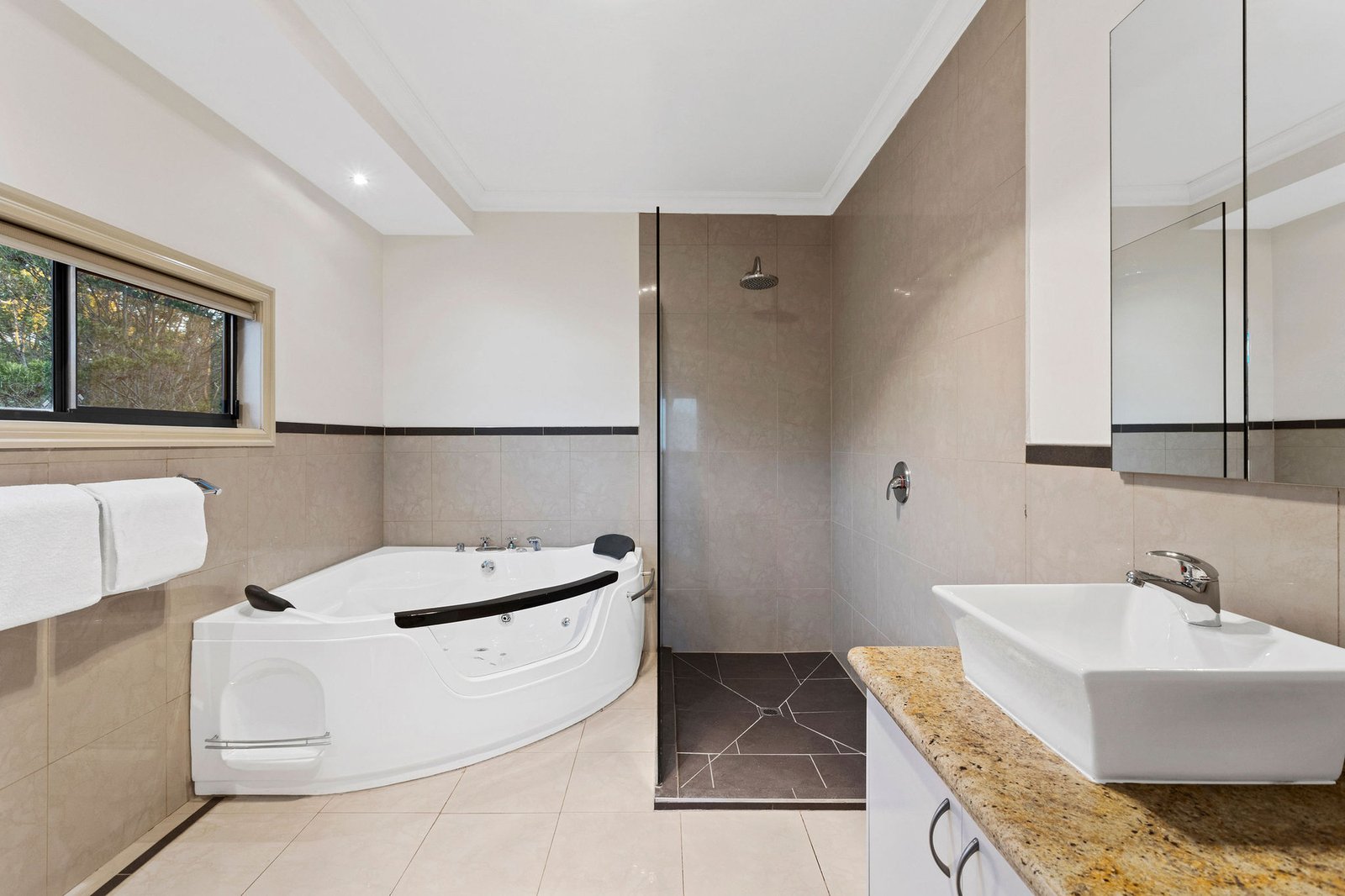 10 Rockleigh Drive, Mount Martha, 3934