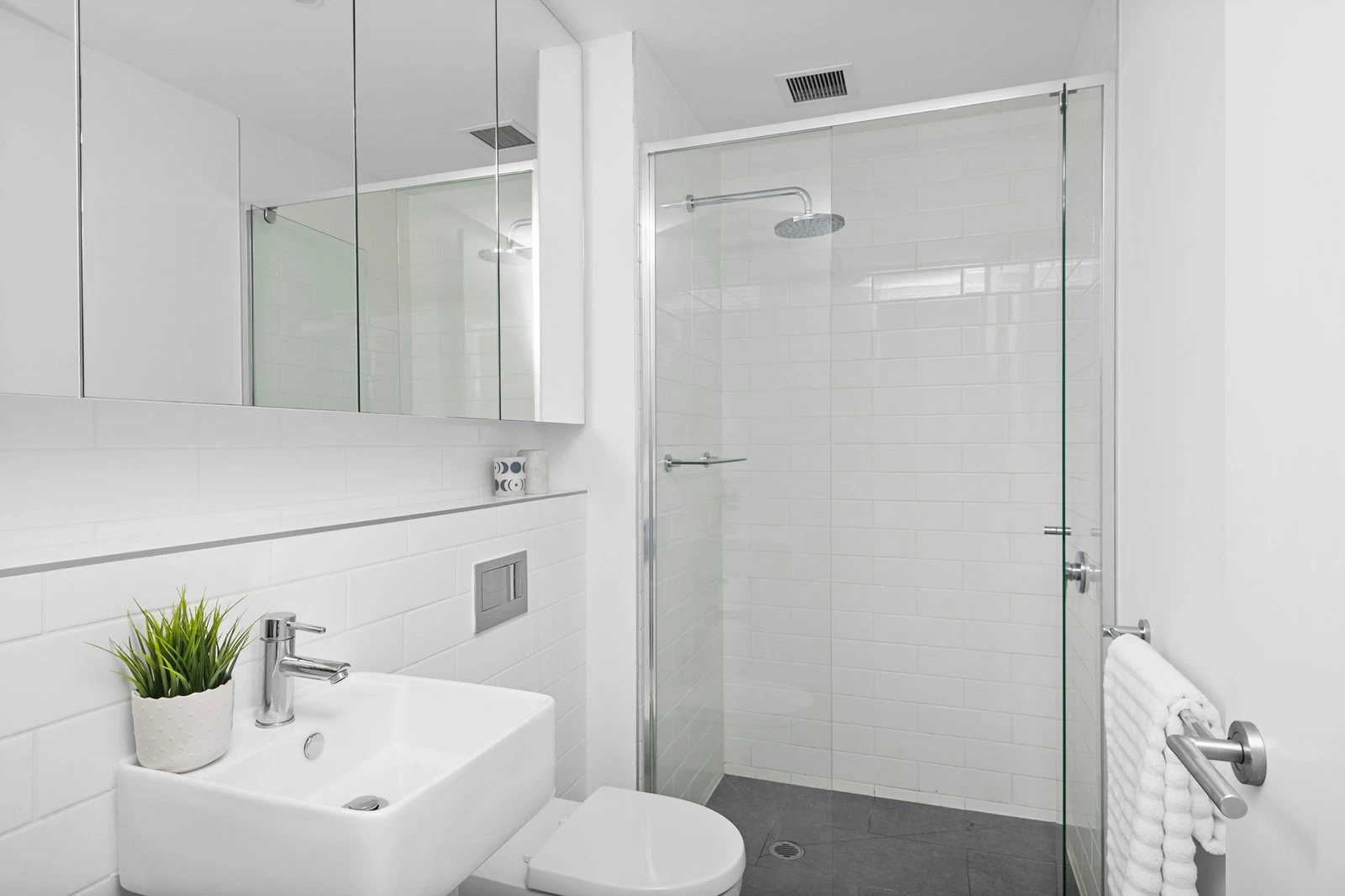 107/83 Tram Road, Doncaster, 3108