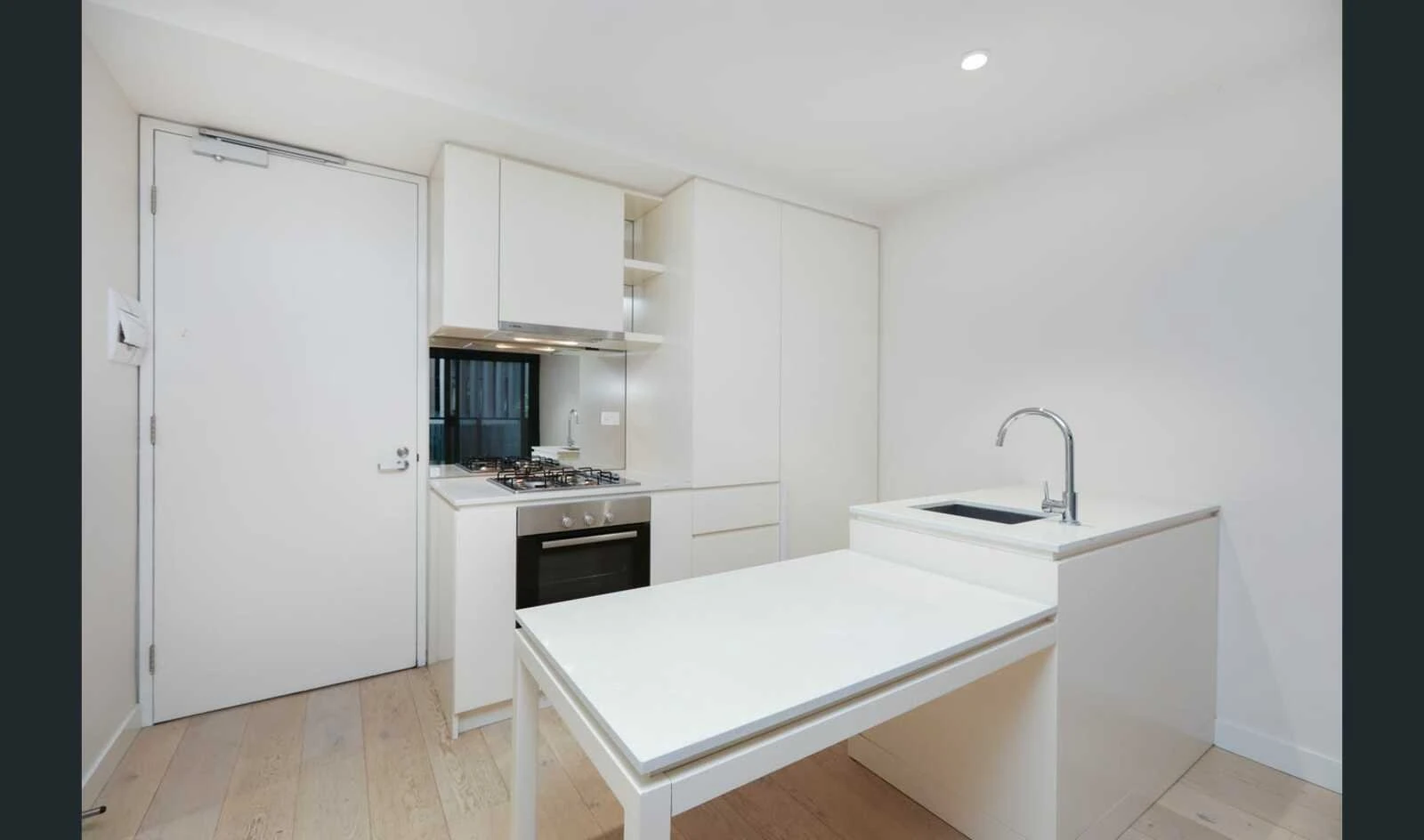 108/140 Dudley Street, West Melbourne, 3003