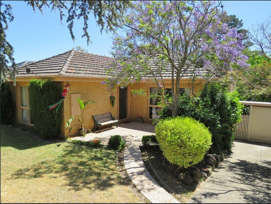 11 Harry Street, Doncaster East, 3109