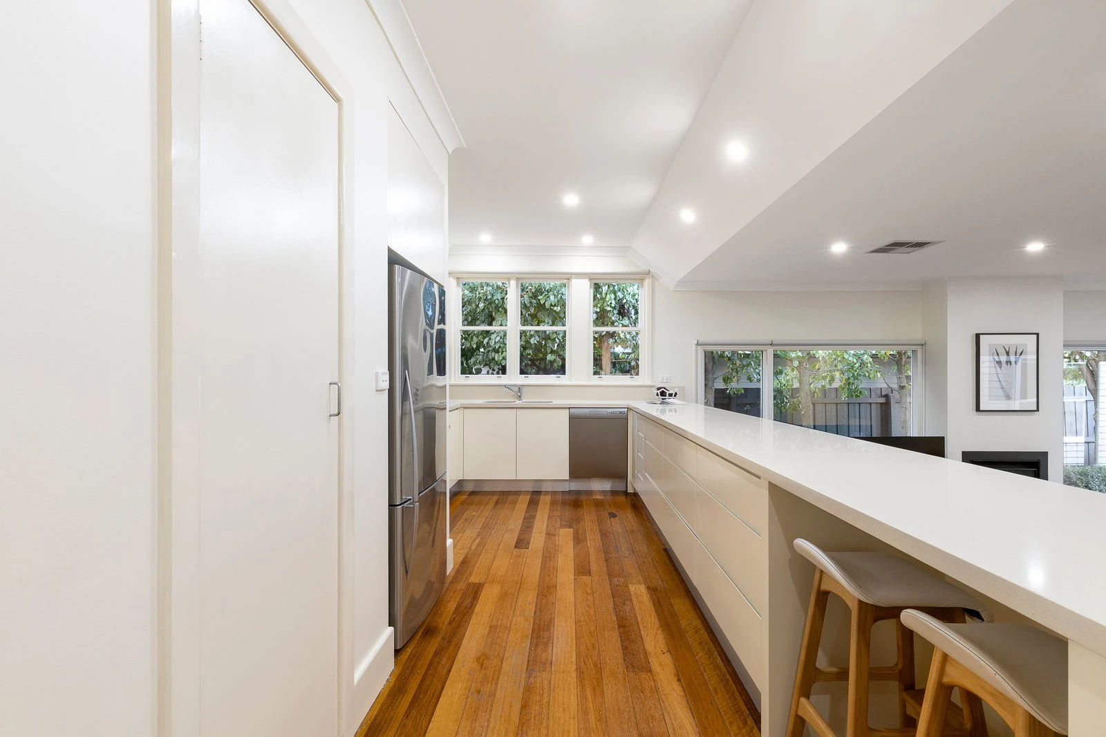 11 Hazeldine Road, Glen Iris, 3146