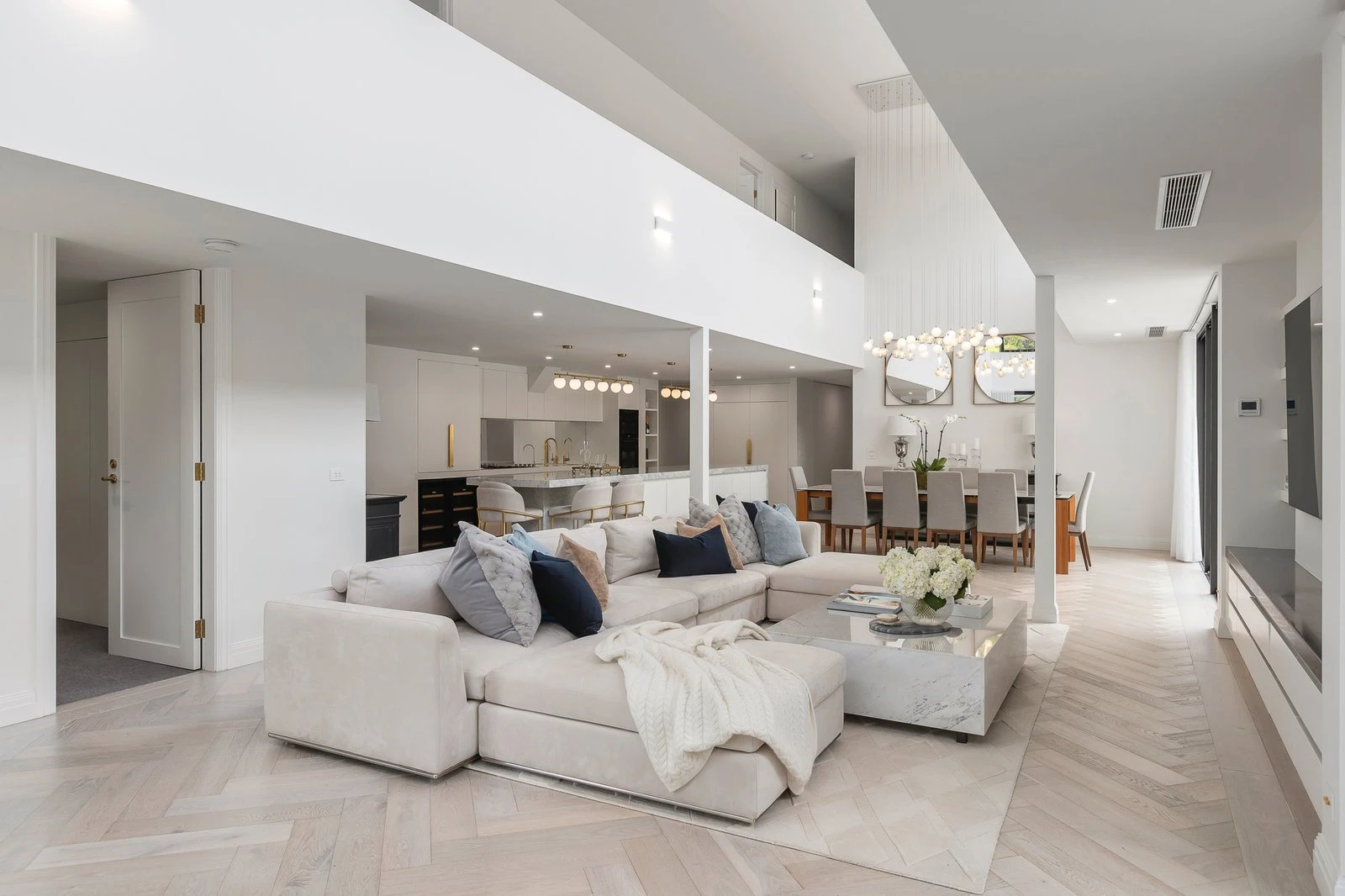 11 Rothesay Avenue, Brighton, 3186