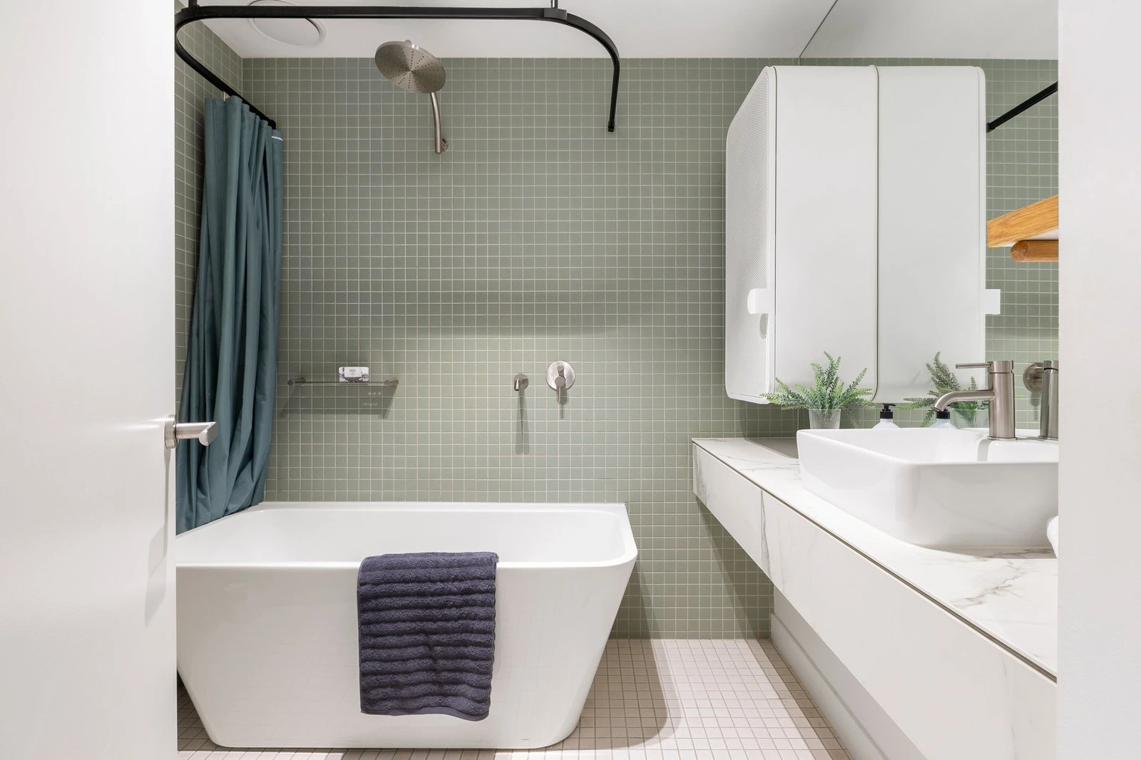 110/8 Luton Lane, Hawthorn, 3122