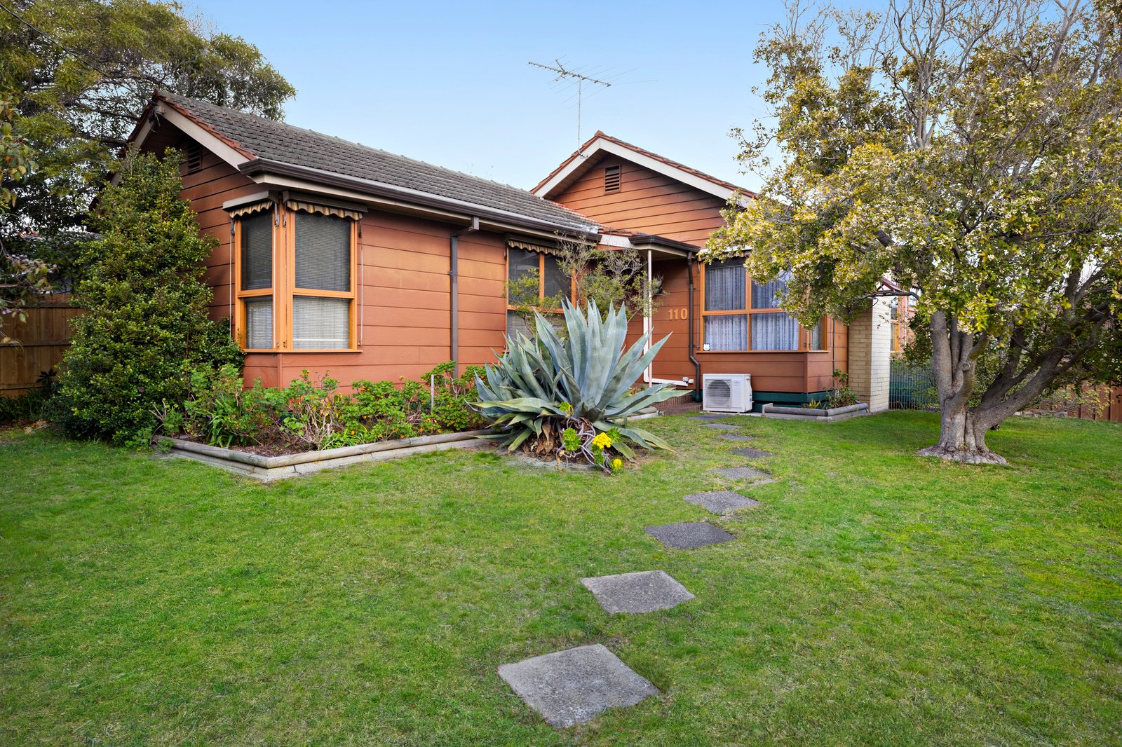 110 Beach Street, Frankston, 3199