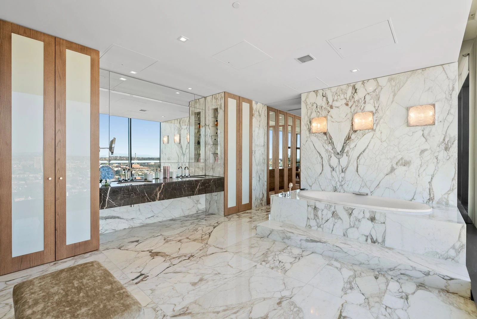 1102/150 Clarendon Street, East Melbourne, 3002