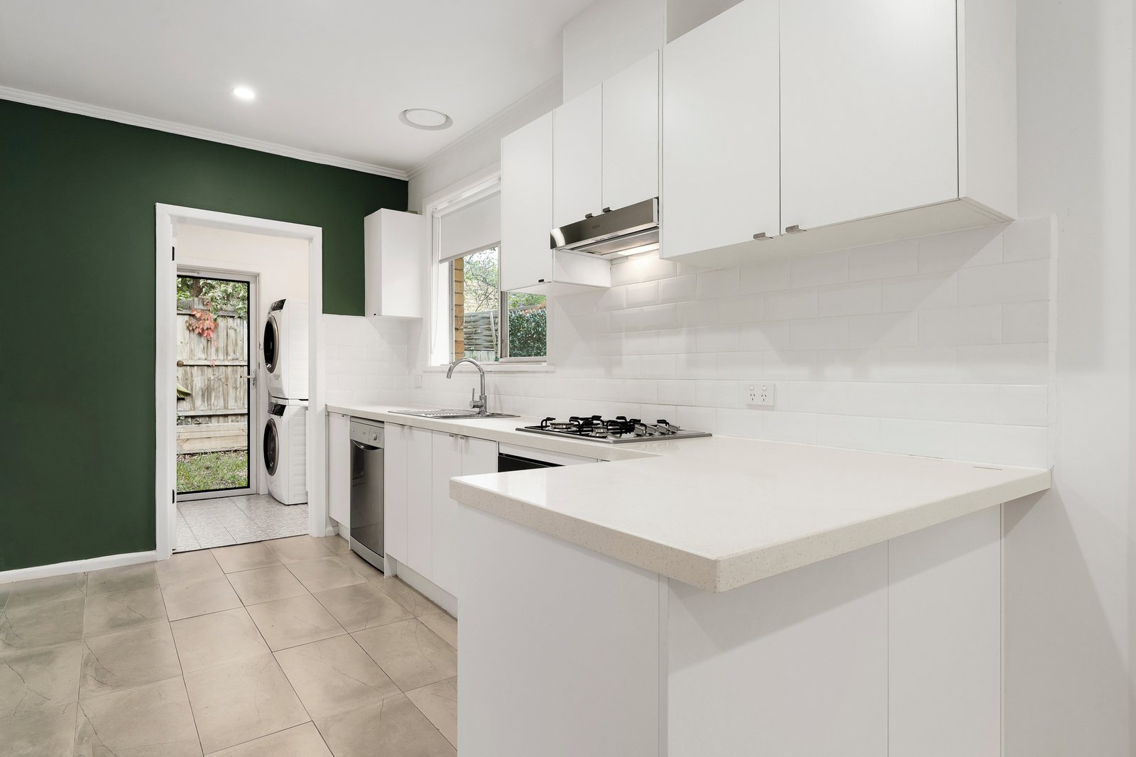 1/14 Essex Road, Surrey Hills, 3127