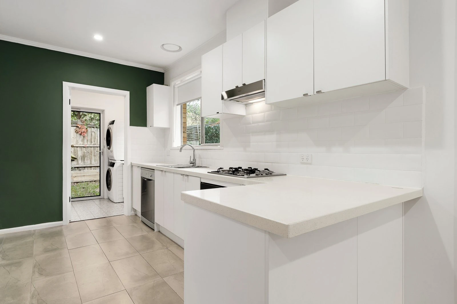 1/14 Essex Road, Surrey Hills, 3127