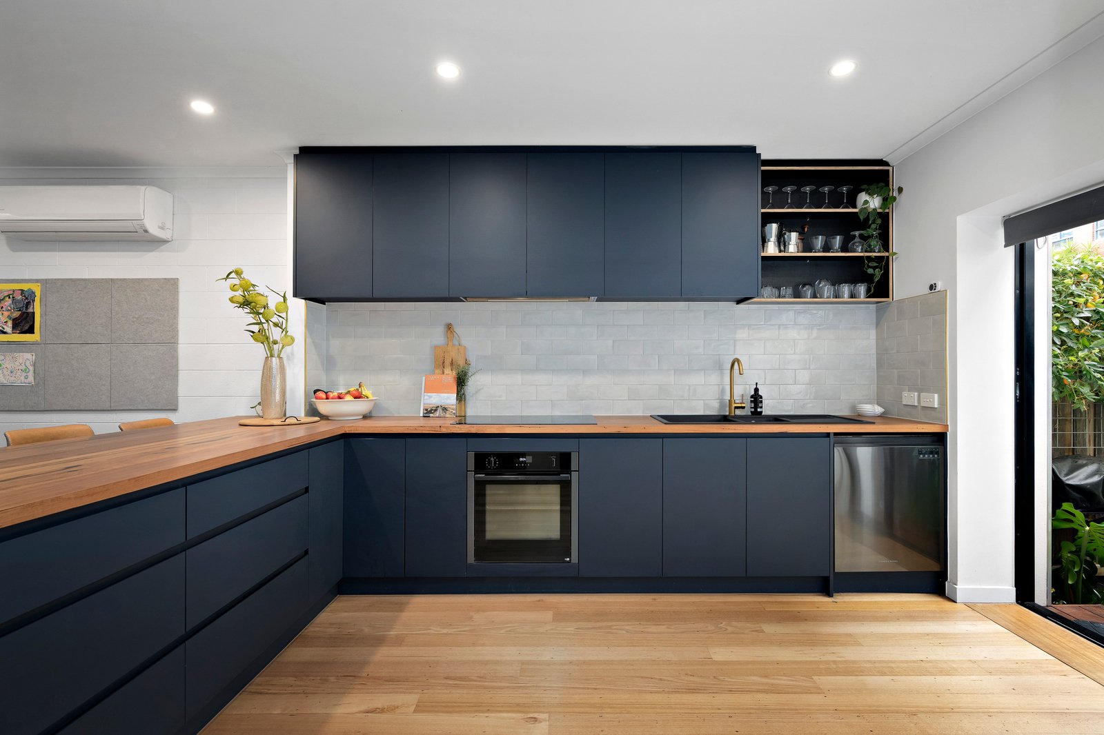 11/43 Acland Street, St Kilda, 3182