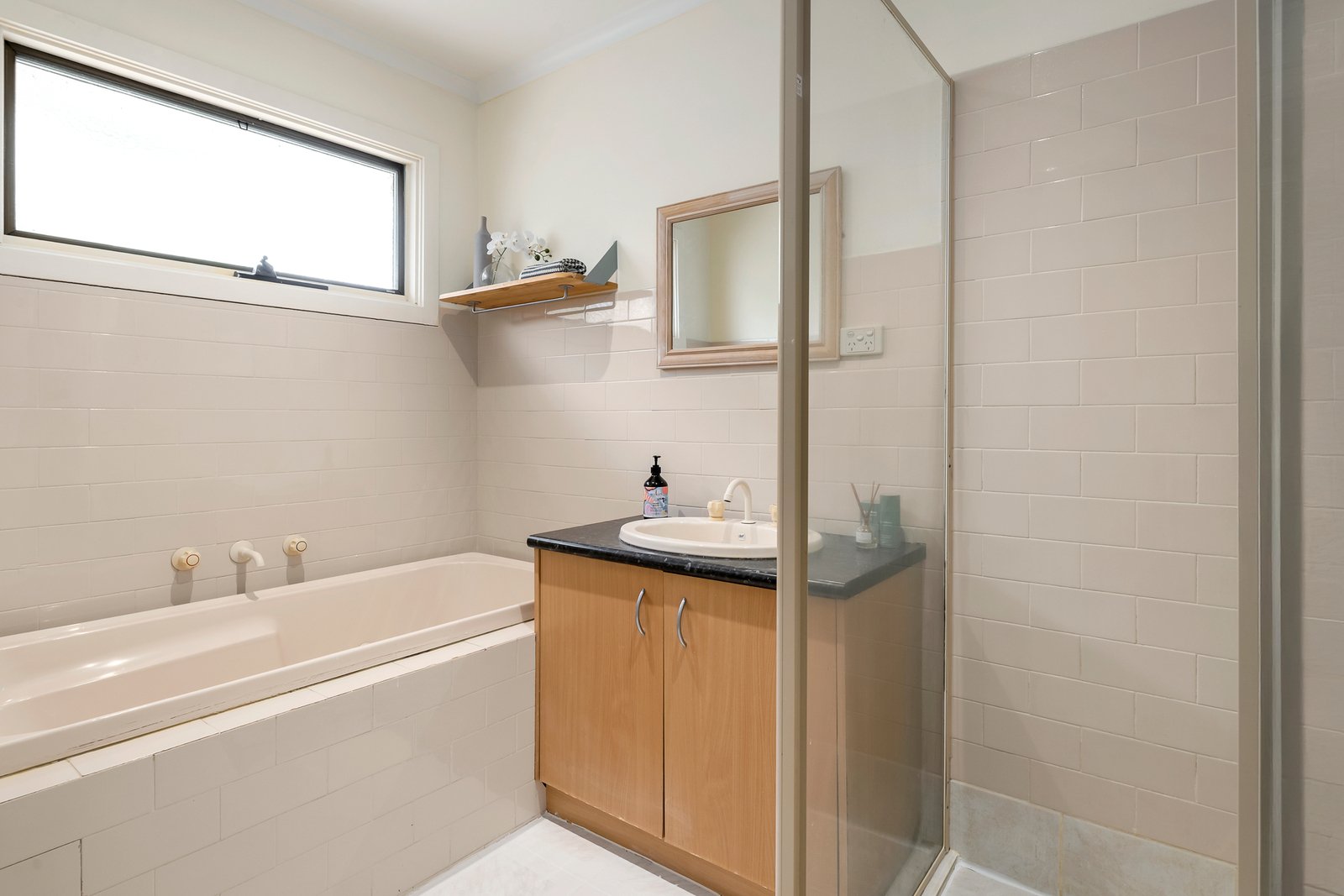 1/2-4 Bowen Road, Doncaster East, 3109