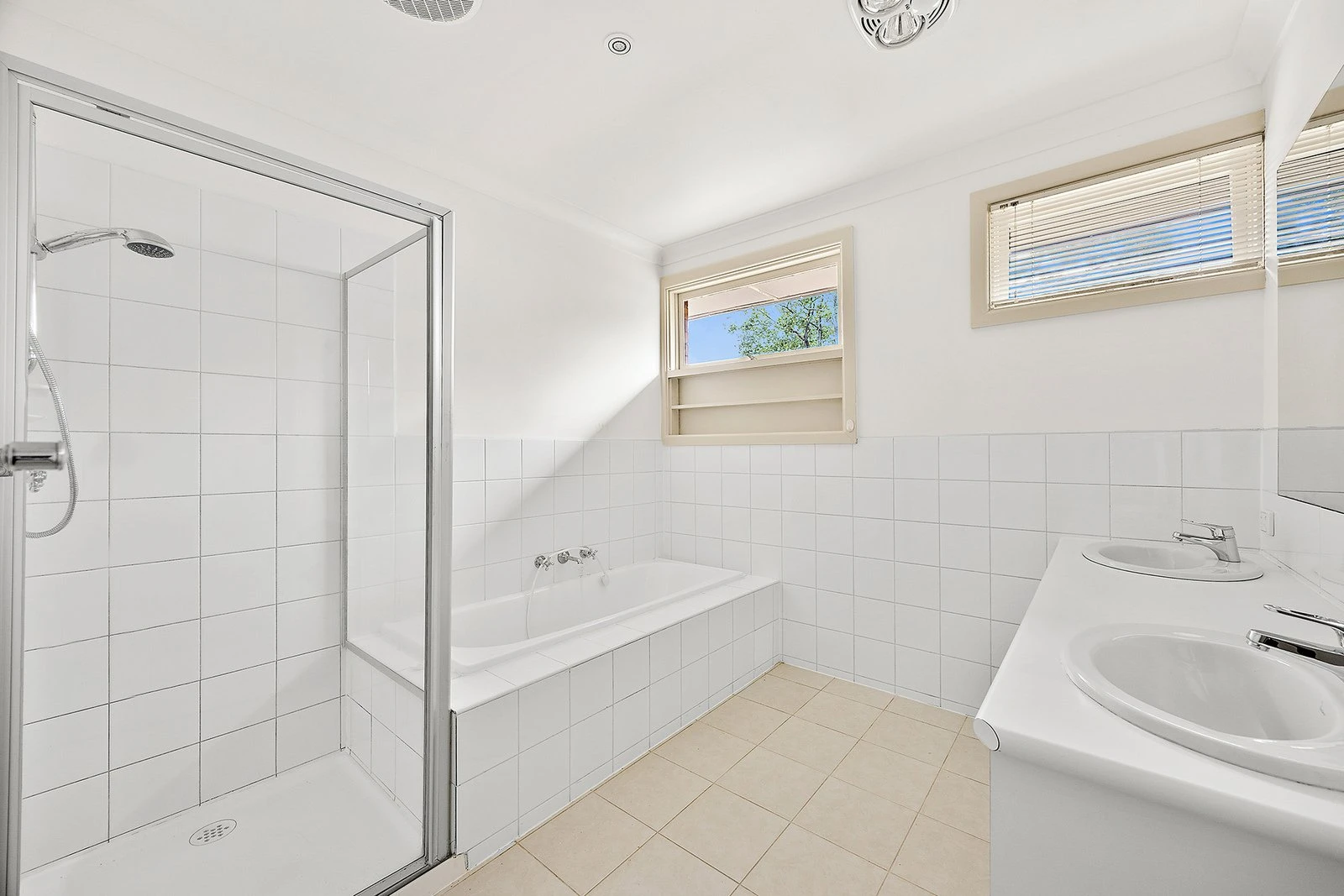 12 Toinette Court, Doncaster East, 3109