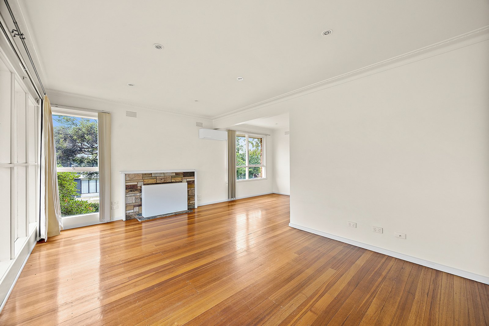 12 Toinette Court, Doncaster East, 3109