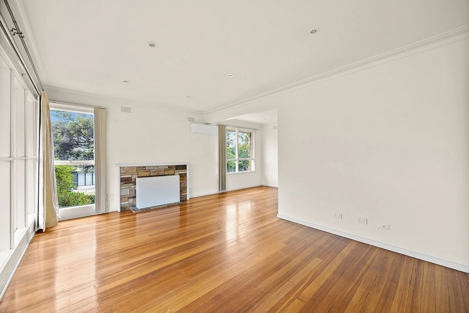 12 Toinette Court, Doncaster East, 3109