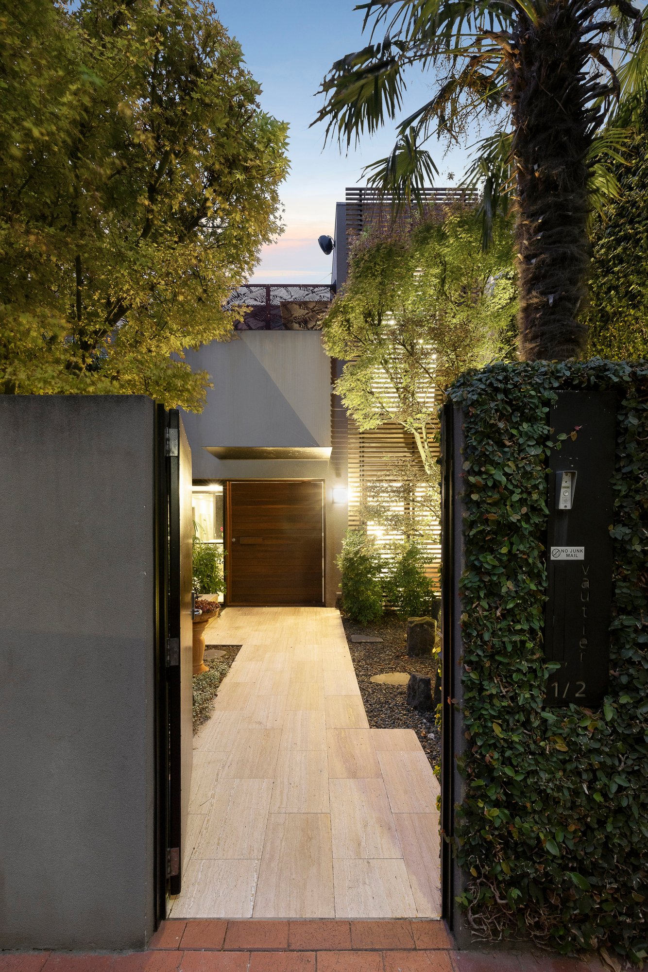 1/2 Vautier Street, Elwood, 3184