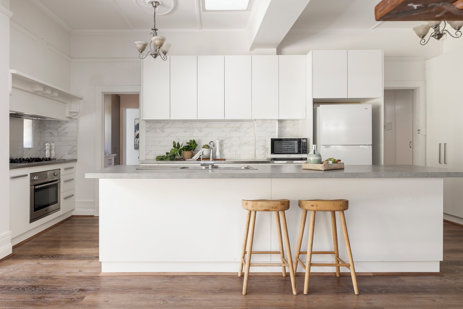 12 Milton Parade, Malvern, 3144