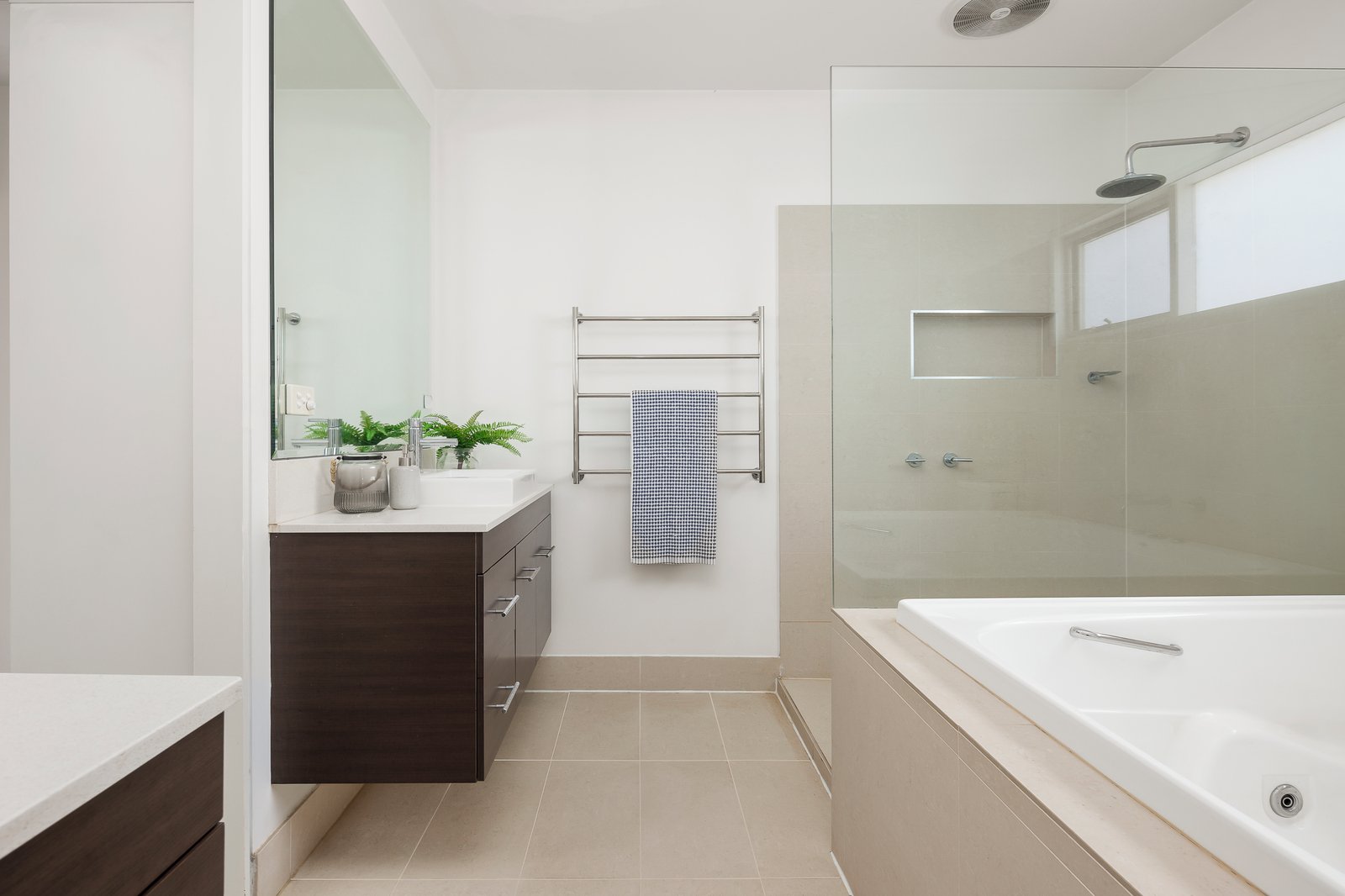 12 Milton Parade, Malvern, 3144