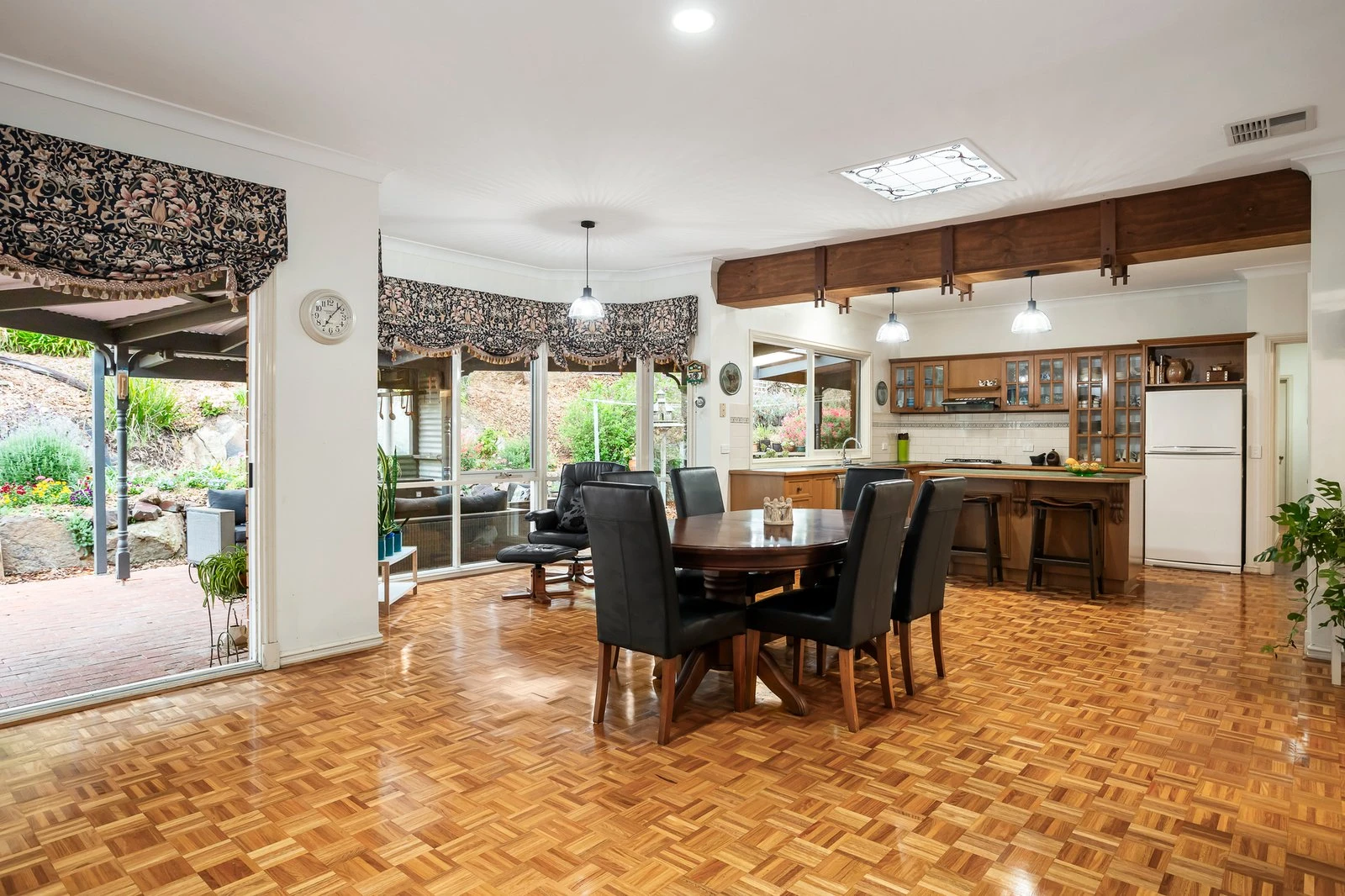 12 Raymond Elliot Court, Park Orchards, 3114