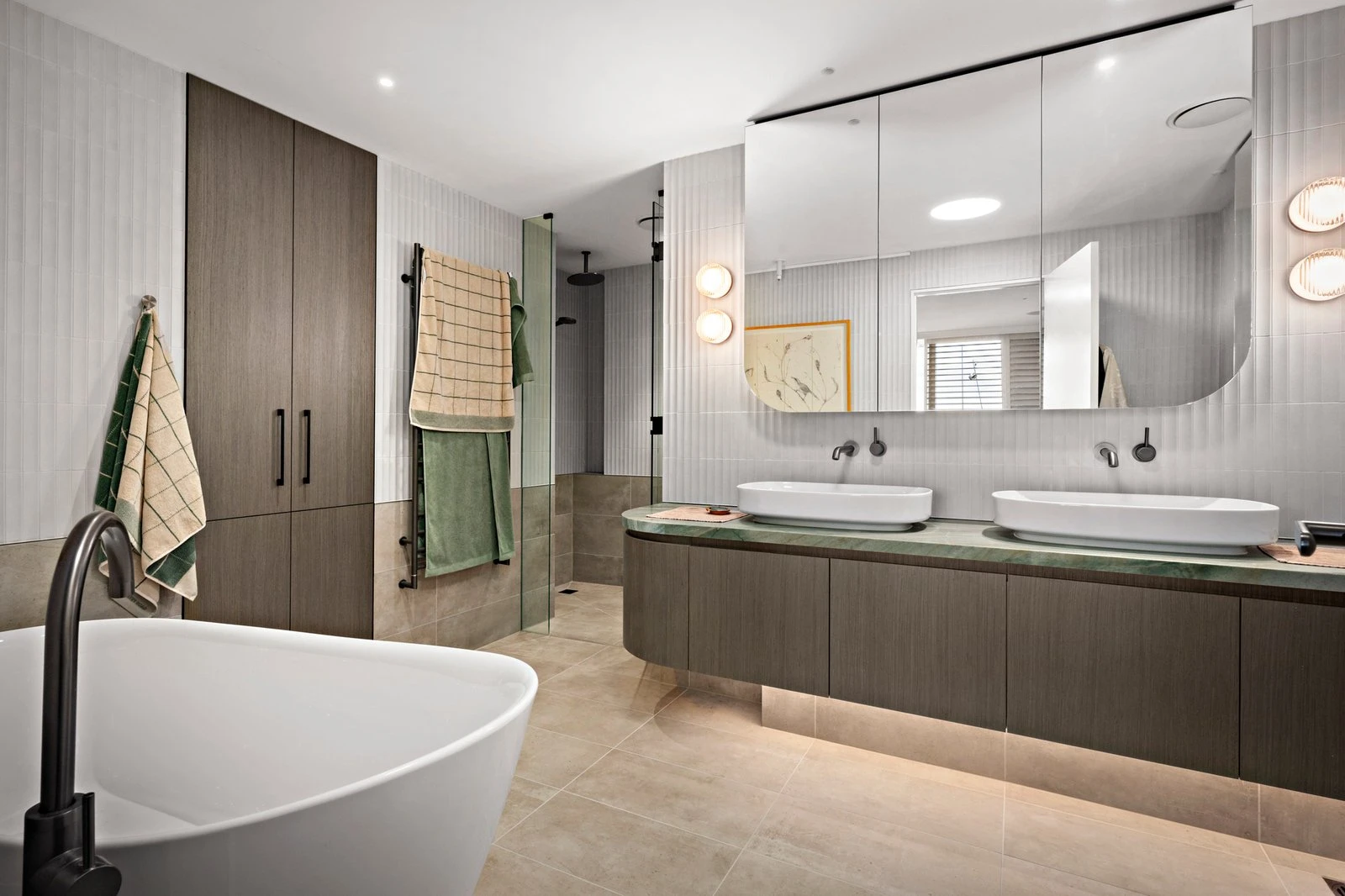 1202/115 Beach Street, Port Melbourne, 3207