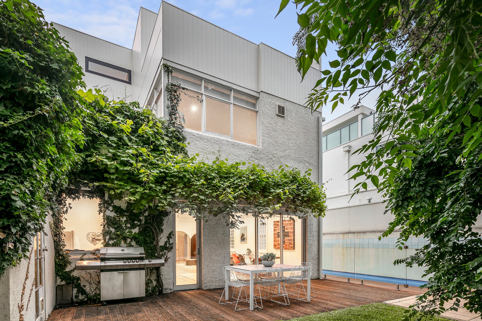 123 Ormond Esplanade, Elwood, 3184