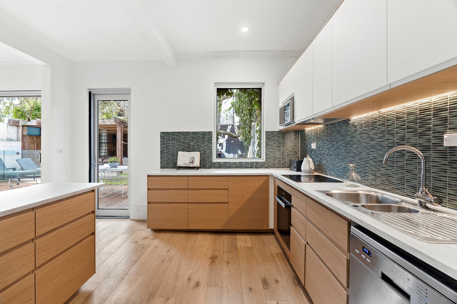 123 Ormond Esplanade, Elwood, 3184