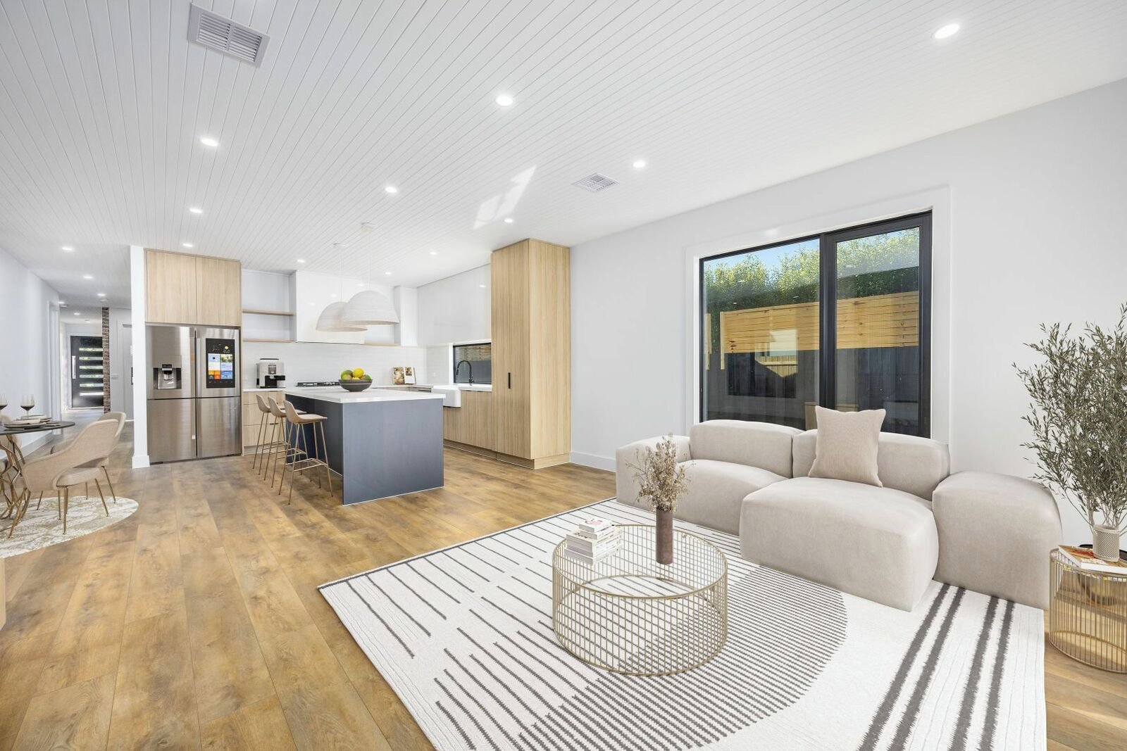 124a Dromana Parade, Safety Beach, 3936