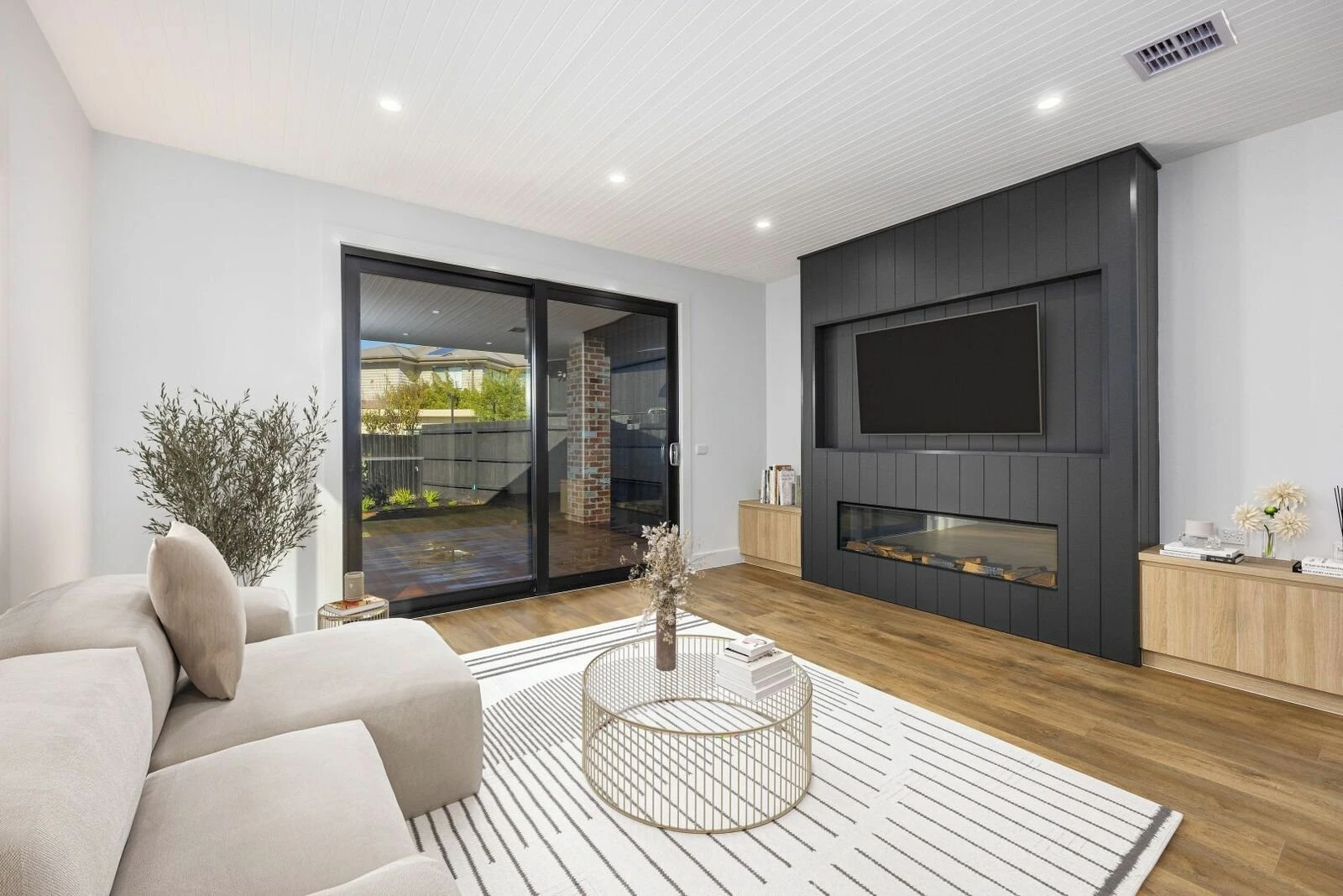 124a Dromana Parade, Safety Beach, 3936