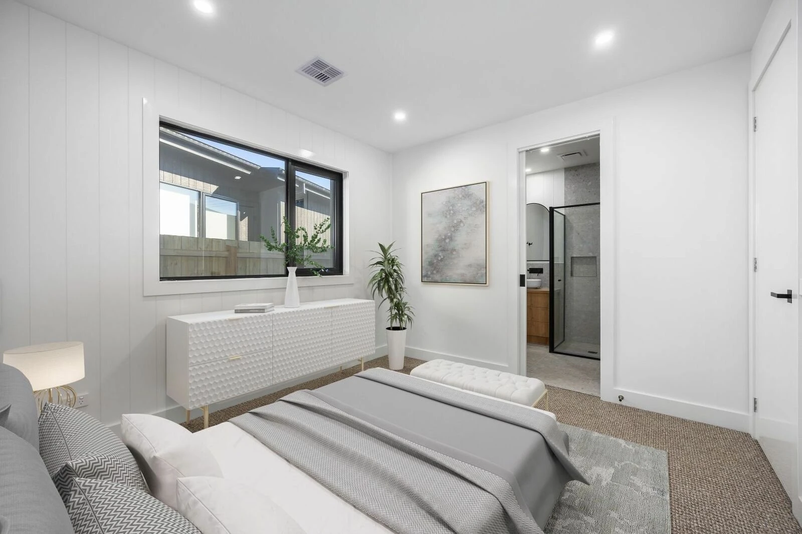 124a Dromana Parade, Safety Beach, 3936