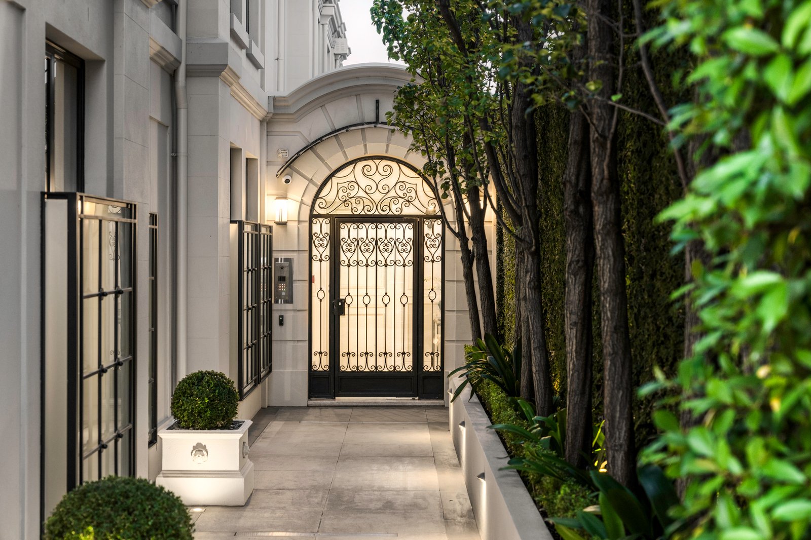 1/3 Douglas Street, Toorak, 3142