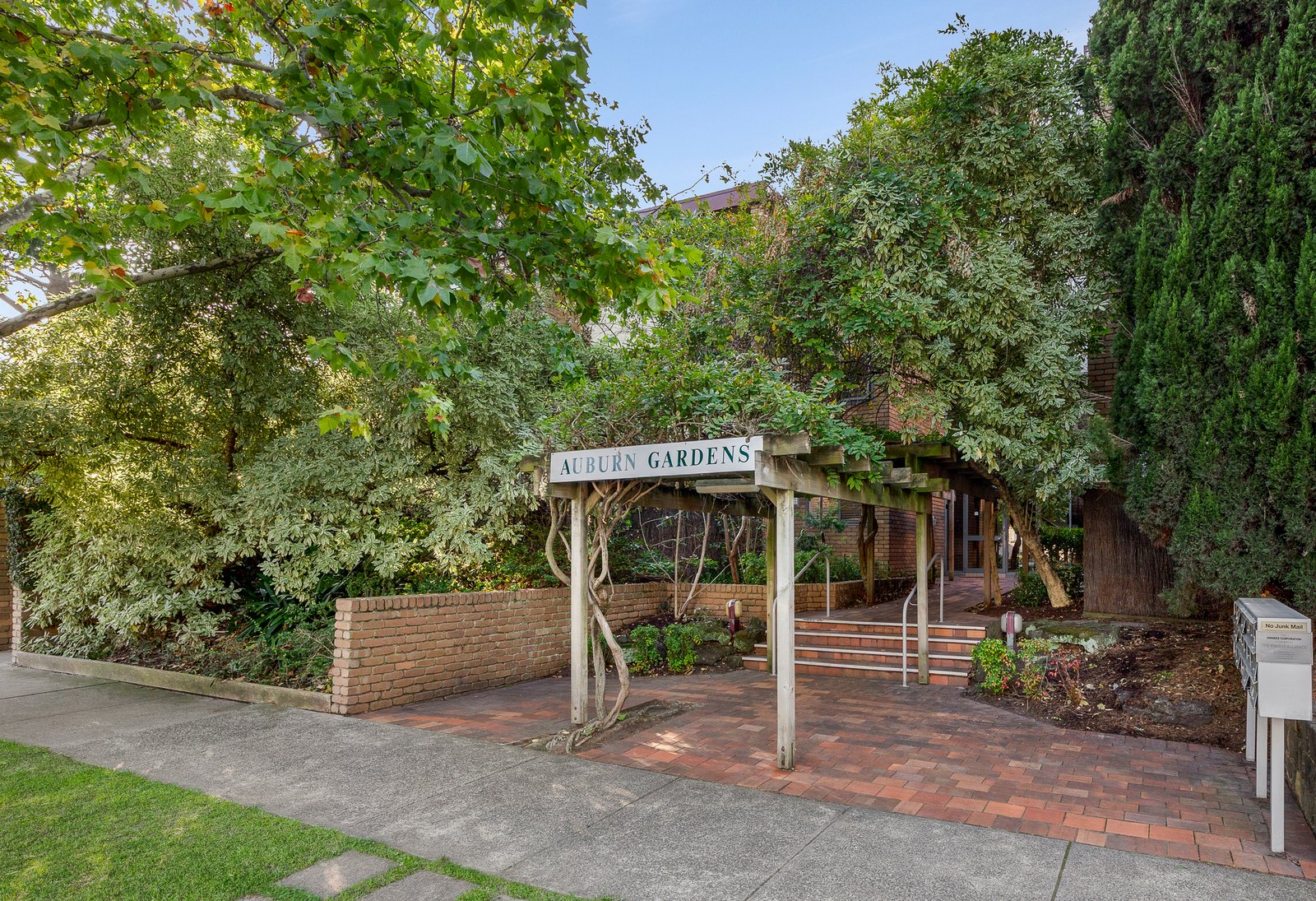 13/11-13 Auburn Grove, Hawthorn East, 3123