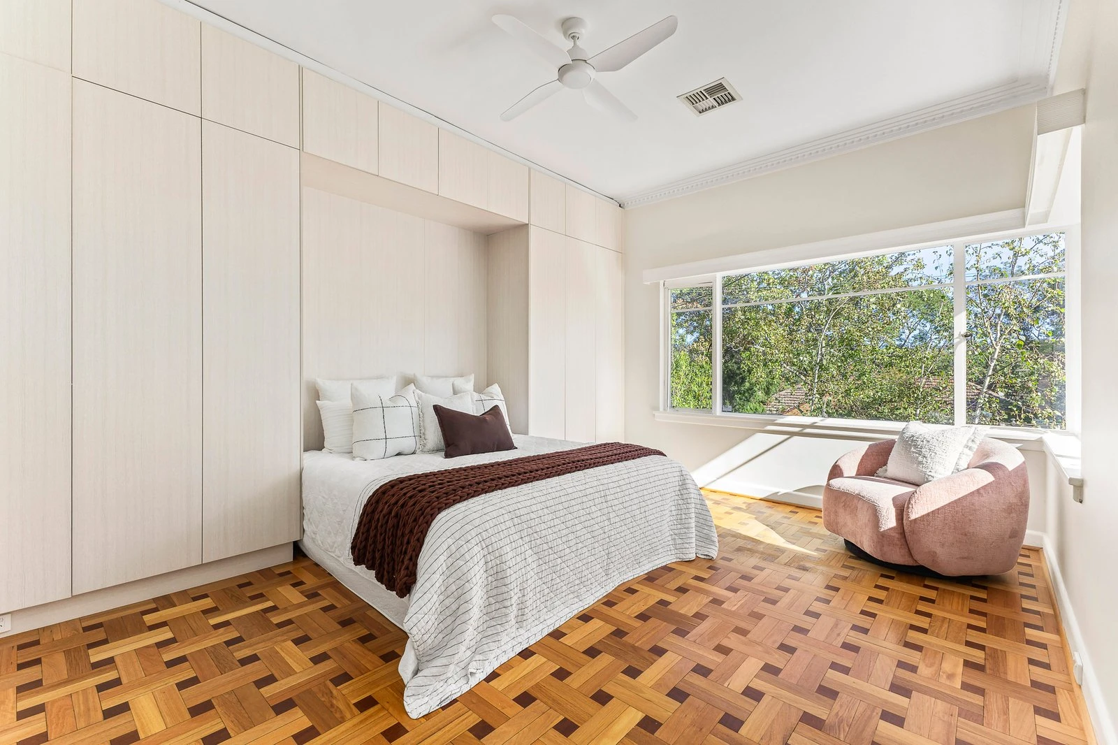 14 White Avenue, Kew East, 3102