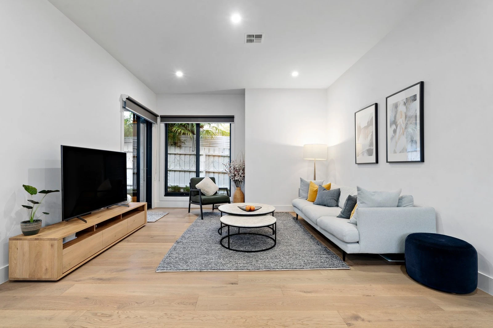 1/4 Garden Road, Camberwell, 3124