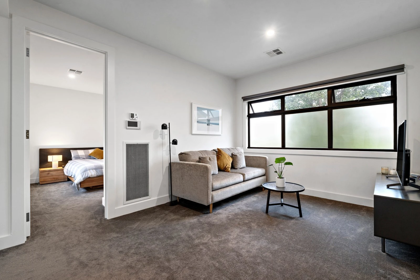 1/4 Garden Road, Camberwell, 3124