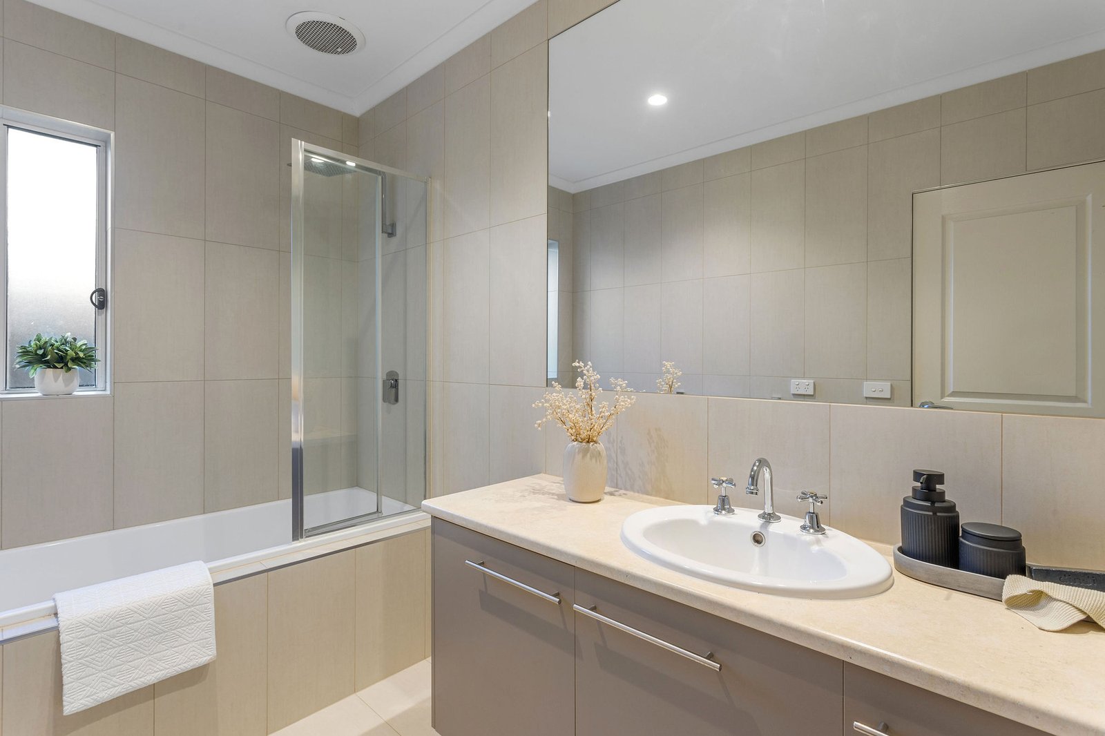 14 John William Drive, Mount Martha, 3934