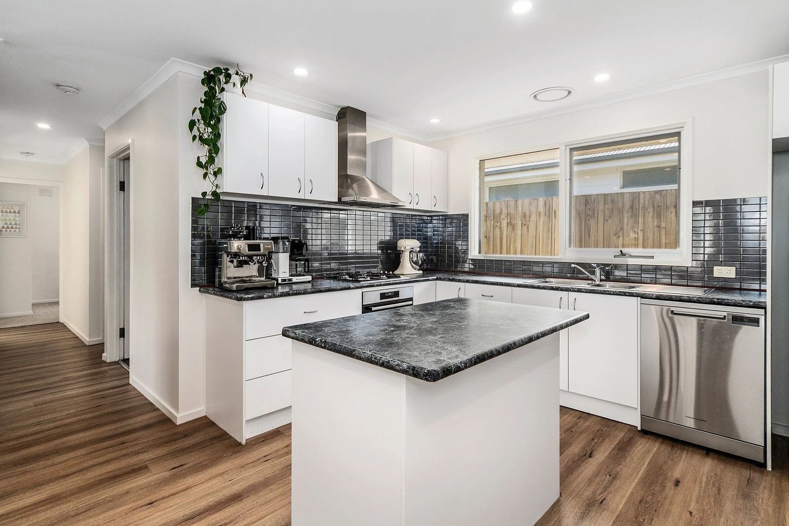 15 Cawarra Street, Mornington, 3931